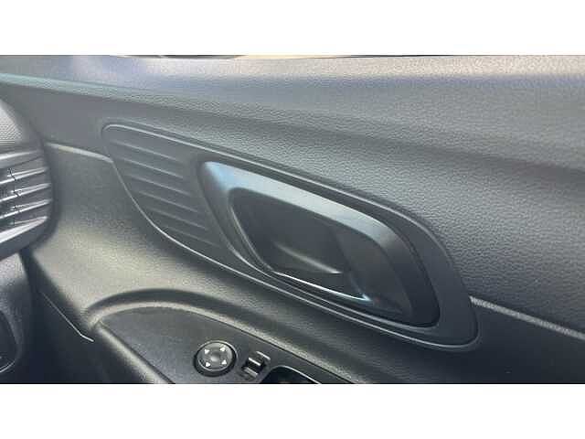 Hyundai i20 1.0T GDi Advance 5dr