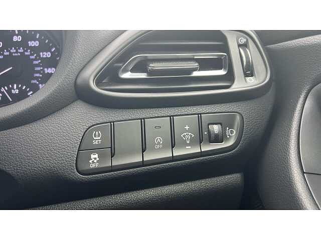 Hyundai i30 1.0T GDi SE Connect 5dr