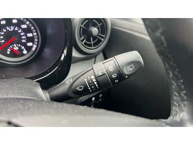 Hyundai i10 1.0 MPi SE Connect 5dr