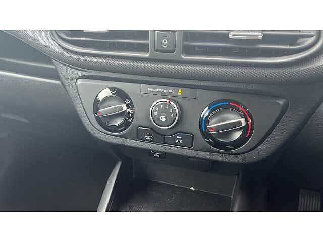 Hyundai i10 1.0 MPi SE Connect 5dr