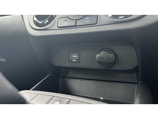 Hyundai i10 1.0 MPi SE Connect 5dr