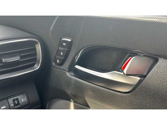 Hyundai Santa Fe SANTA FE 1.6 TGDi Hybrid Ultimate 5dr 4WD Auto