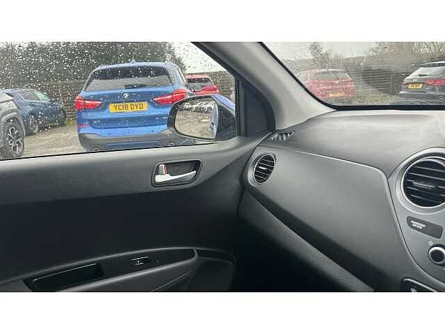 Hyundai i10 I10 1.2 Premium 5dr Auto