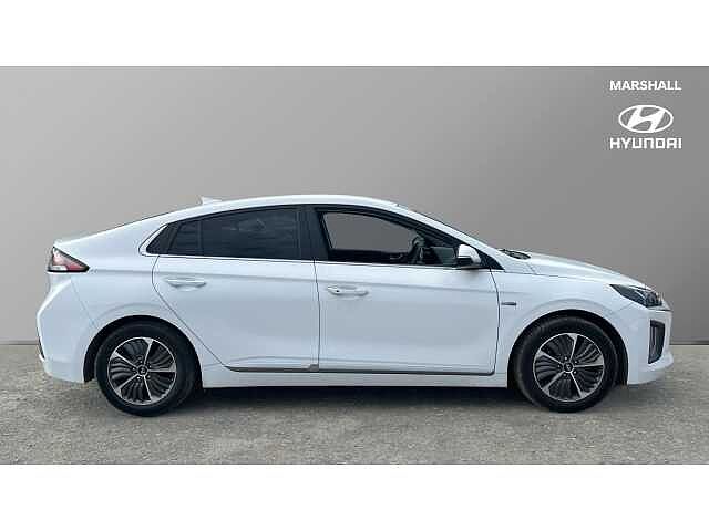 Hyundai Ioniq IONIQ 1.6 GDi Plug-in Hybrid Premium SE 5dr DCT