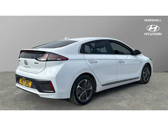 Hyundai Ioniq IONIQ 1.6 GDi Plug-in Hybrid Premium SE 5dr DCT