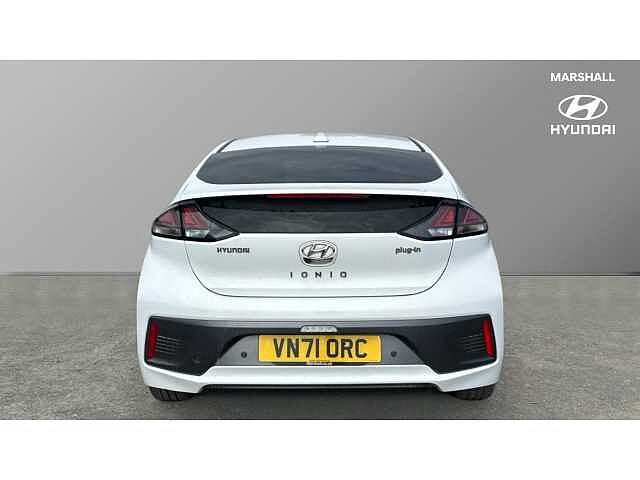 Hyundai Ioniq IONIQ 1.6 GDi Plug-in Hybrid Premium SE 5dr DCT