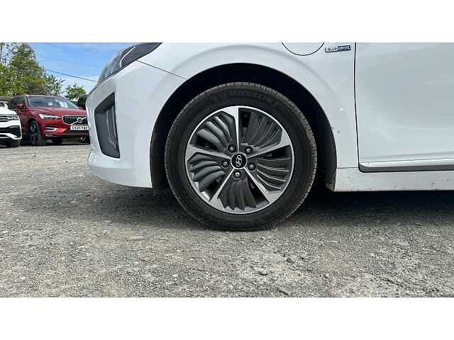 Hyundai Ioniq IONIQ 1.6 GDi Plug-in Hybrid Premium SE 5dr DCT