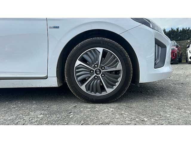 Hyundai Ioniq IONIQ 1.6 GDi Plug-in Hybrid Premium SE 5dr DCT