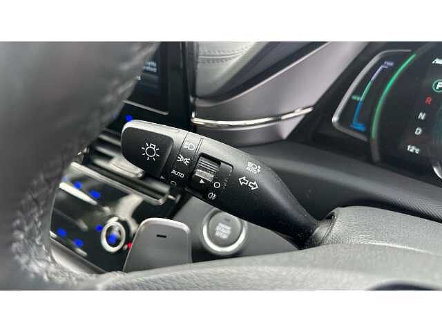 Hyundai Ioniq IONIQ 1.6 GDi Plug-in Hybrid Premium SE 5dr DCT