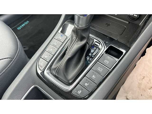 Hyundai Ioniq IONIQ 1.6 GDi Plug-in Hybrid Premium SE 5dr DCT