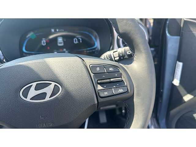 Hyundai I10 i10 5Dr HAT 1.2 MPi 79ps Premium NAV AU Meta Blue