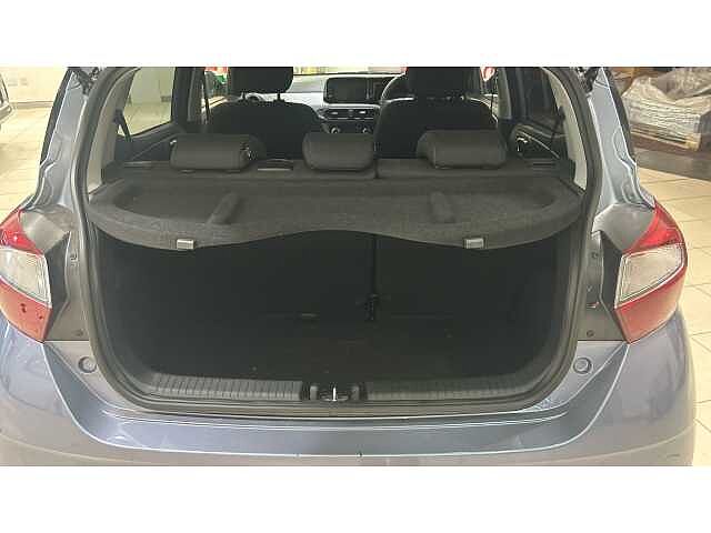 Hyundai i10 i10 5Dr HAT 1.2 MPi 79ps Premium NAV AU