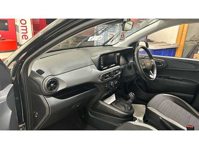 Hyundai I10 I10 1.0 [63] Advance 5dr Auto [Nav] Black
