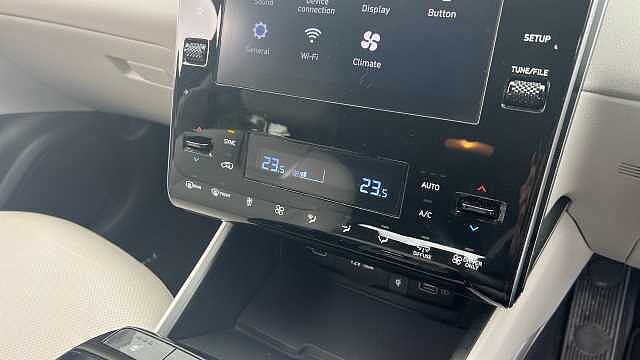 Hyundai Tucson 1.6 TGDi Plug-in Hybrid Premium 5dr 4WD Auto