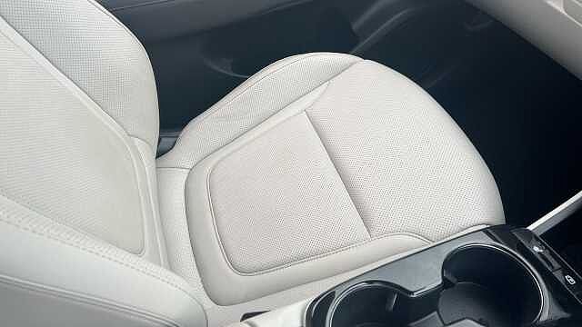 Hyundai Tucson 1.6 TGDi Plug-in Hybrid Premium 5dr 4WD Auto