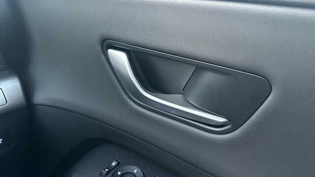 Hyundai Kona Kona 5Dr SUV 1.6T 129ps HBD Ultm 6DCT