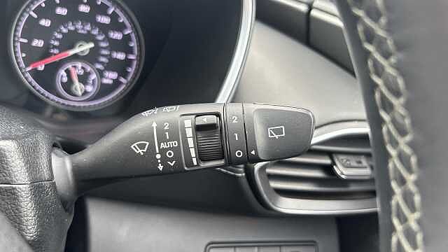 Hyundai Santa Fe SANTA FE 1.6 TGDi Hybrid Premium 5dr Auto