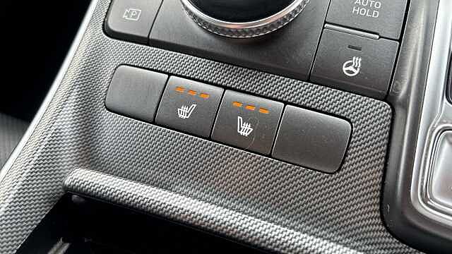 Hyundai Santa Fe SANTA FE 1.6 TGDi Hybrid Premium 5dr Auto
